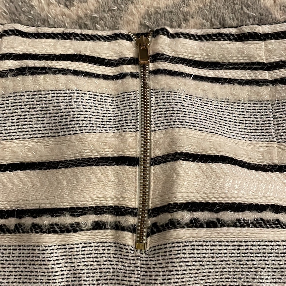 Mini skirt - Picture 2 of 2